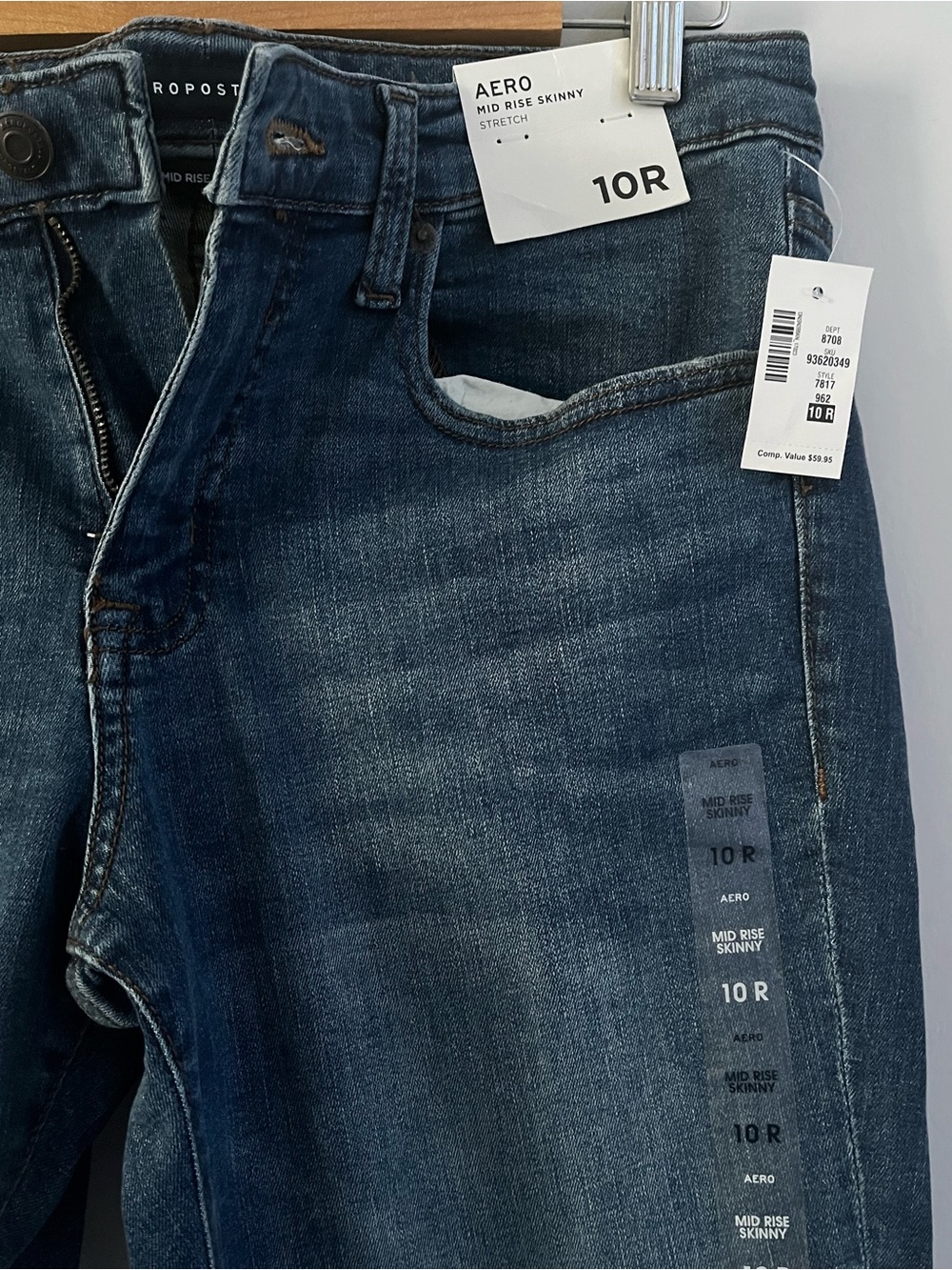 Dark Wash Mid-rise Skinny Jeans (NWT)